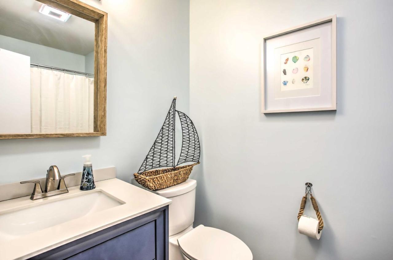 Coastal Oasis With Decks Walk To Holden Beach! Eksteriør billede